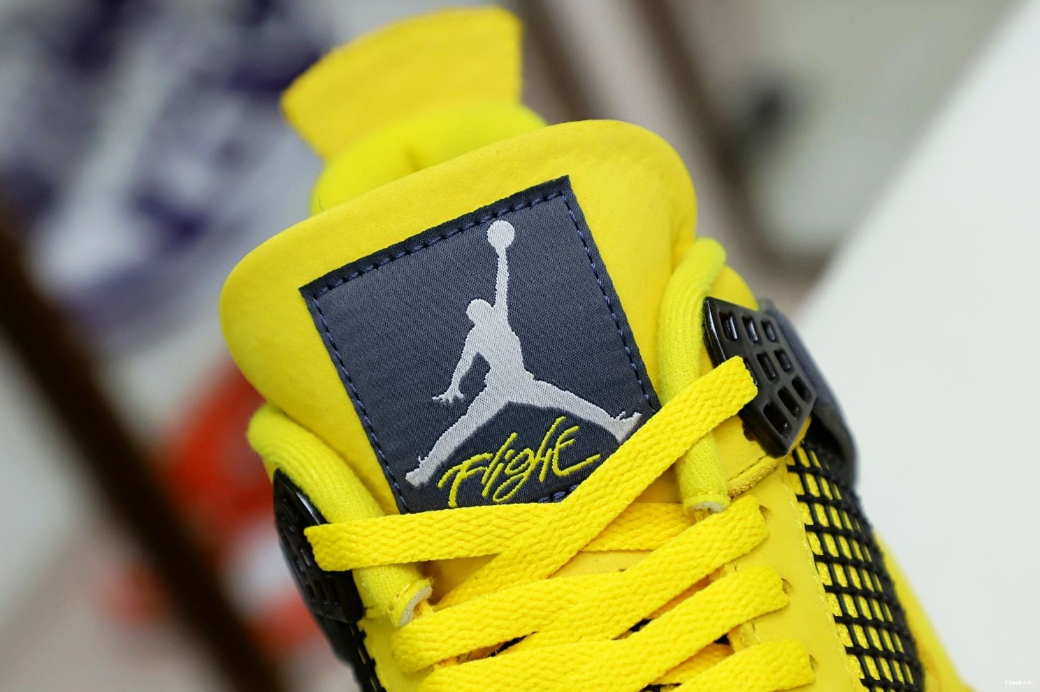 RETRO 2021 JORDAN 4 'LIGHTNING' JORDAN AIR AIR 0731